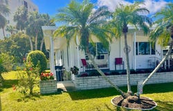 751 10th St E, Palmetto, FL 34221