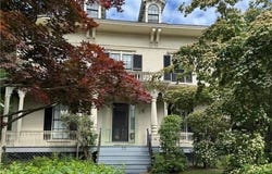 33 Kay Street, Newport, RI 02840