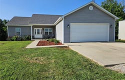9339 Prairie Ridge Rd, Walsh, IL 62297