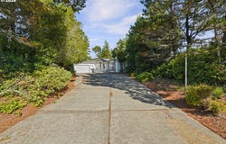 428 SHERWOOD Loop, Florence, OR 97439
