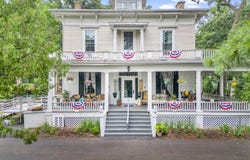 2200 W Memorial Drive, Janesville, WI 53548