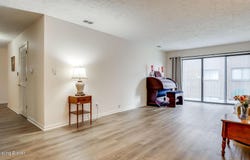 3030 Breckenridge Ln, Louisville, KY 40220