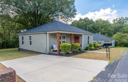 2501 Milton Avenue, Gastonia, NC 28052