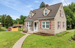 105 Erwin Avenue, Follansbee, WV 26037