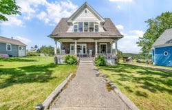 12 Steamboat Hill Road, Swans Island, ME 04685