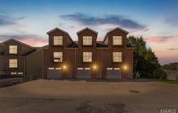 319 Timber Ridge Drive, Grafton, IL 62037