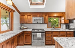 13 Pine Bluff, Lakeville, MA 02347