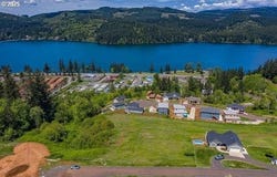 Viewpoint Lane, Foster, OR 97345