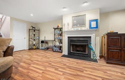 30 Catherine Ct, Old Bridge Twp., NJ 08879-2917
