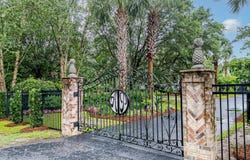 208 Old Parsonage Road, Summerville, SC 29483