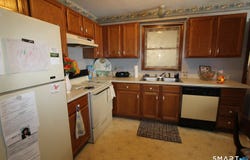 35 Chapman Street, East Hartford, CT 06108