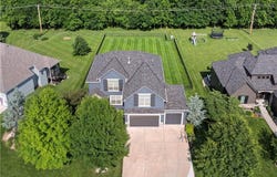 4529 LAKECREST Drive, Shawnee, KS 66218