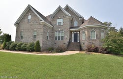 1126 Falling River Walk, Rocky Mount, NC 27804