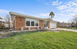 537 E 168th Street, South Holland, IL 60473