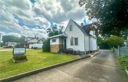 1542 Woodland Street NE, Warren, OH 44483