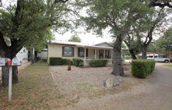 810 Irene Drive, Kerrville, TX 78028