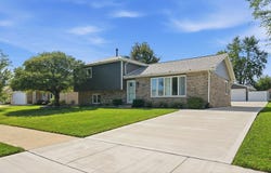 25712 S Mccorkle Avenue, Monee, IL 60449