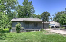 305 E 39th Street, Joplin, MO 64804