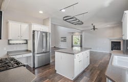 300 Woodville Way, Rogue River, OR 97537