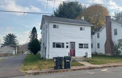 25 FRANKLIN STREET, WEATHERLY, PA 18255