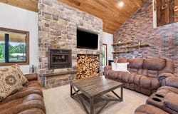 W7914 PEW Road, HORTONVILLE, WI 54944