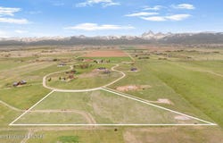 2413 DAYDREAM Drive, Tetonia, ID 83452