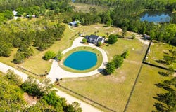 8067 Smith Rd, Hahira, GA 31632