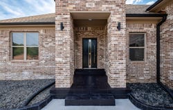 7922 Kanis Pines Drive, Little Rock, AR 72204-5095