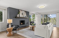 200 BURNHAM Rd, LakeOswego, OR 97034
