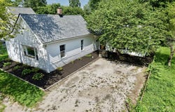 4833 Pennsylvania Street, Clayton, IN 46118