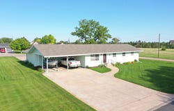 1543 Grant St., Imperial, NE 69033