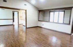 1425 Ebeling Dr, Plainview, TX 79072
