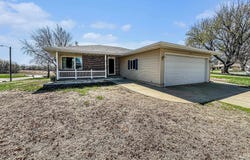 1732 N 10th Street, Nebraska City, NE 68410