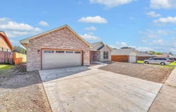 4808 NE Columbia Ave, Lawton, OK 73507