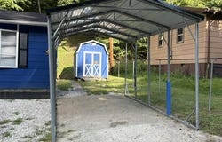93 Schoolhouse Hollow Road, David, KY 41616