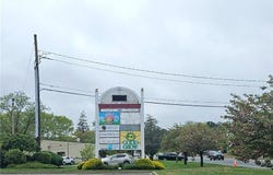 28 NOOSENECK HILL Road, West Greenwich, RI 02817