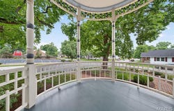 128 N 6th Street, St Charles, MO 63301