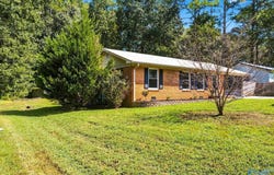 712 Perry Street, Scottsboro, AL 35768