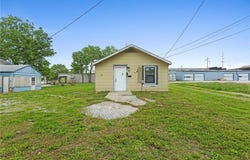 302 B Street, Belton, MO 64012