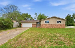 2402 Alabama Avenue, Joplin, MO 64804