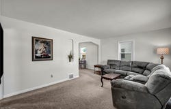 424 E 326th Street, Willowick, OH 44095