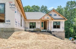 138 Magnolia Lane, Crossville, TN 38555