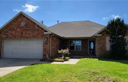 3210  S 3rd  ST, Rogers, AR 72758