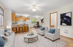 1546 NE CLEVELAND Ave, Gresham, OR 97030