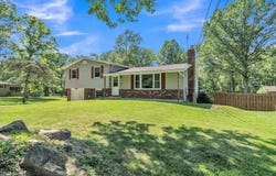 32588 Chestnut Ridge Road, North Ridgeville, OH 44039