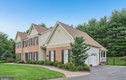 8 HEATHERSTONE WAY, THORNTON, PA 19373
