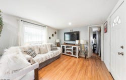 33 Adult Dr, Moonachie Boro, NJ 07074-1830