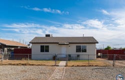 207 E Barbara St, Calipatria, CA 92233