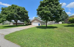 406 Kadee Drive, Crane, MO 65633