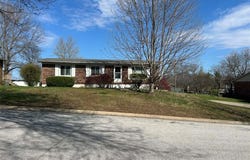 35 Cherokee Trail, Hannibal, MO 63401
